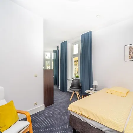 Za Zielonymi Drzwiami 索波特