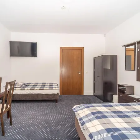 Za Zielonymi Drzwiami 民宿 索波特